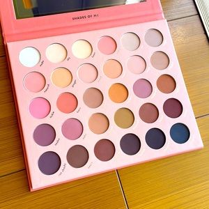 KARA beauty Shades of Me beauty palette